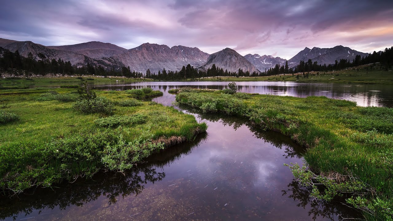 Compose with Foreground and Leading Lines